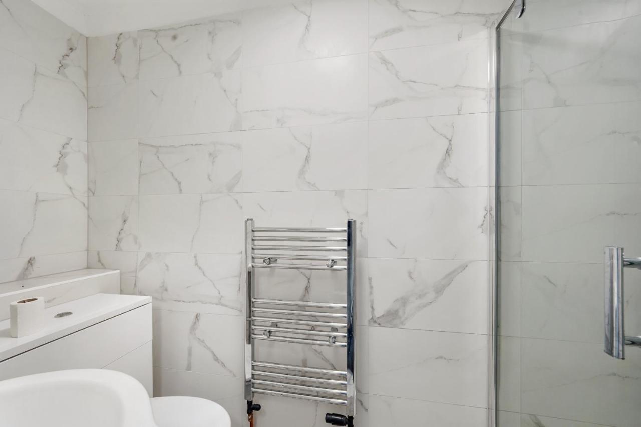 Modern One Bedroom Apartments In ברייטון מראה חיצוני תמונה